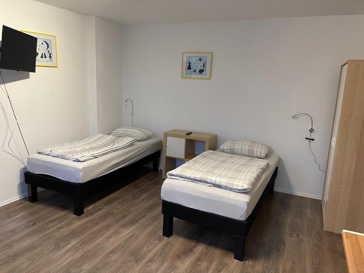Bed4You Gaestehaus 1 Bergshausen Buitenkant foto