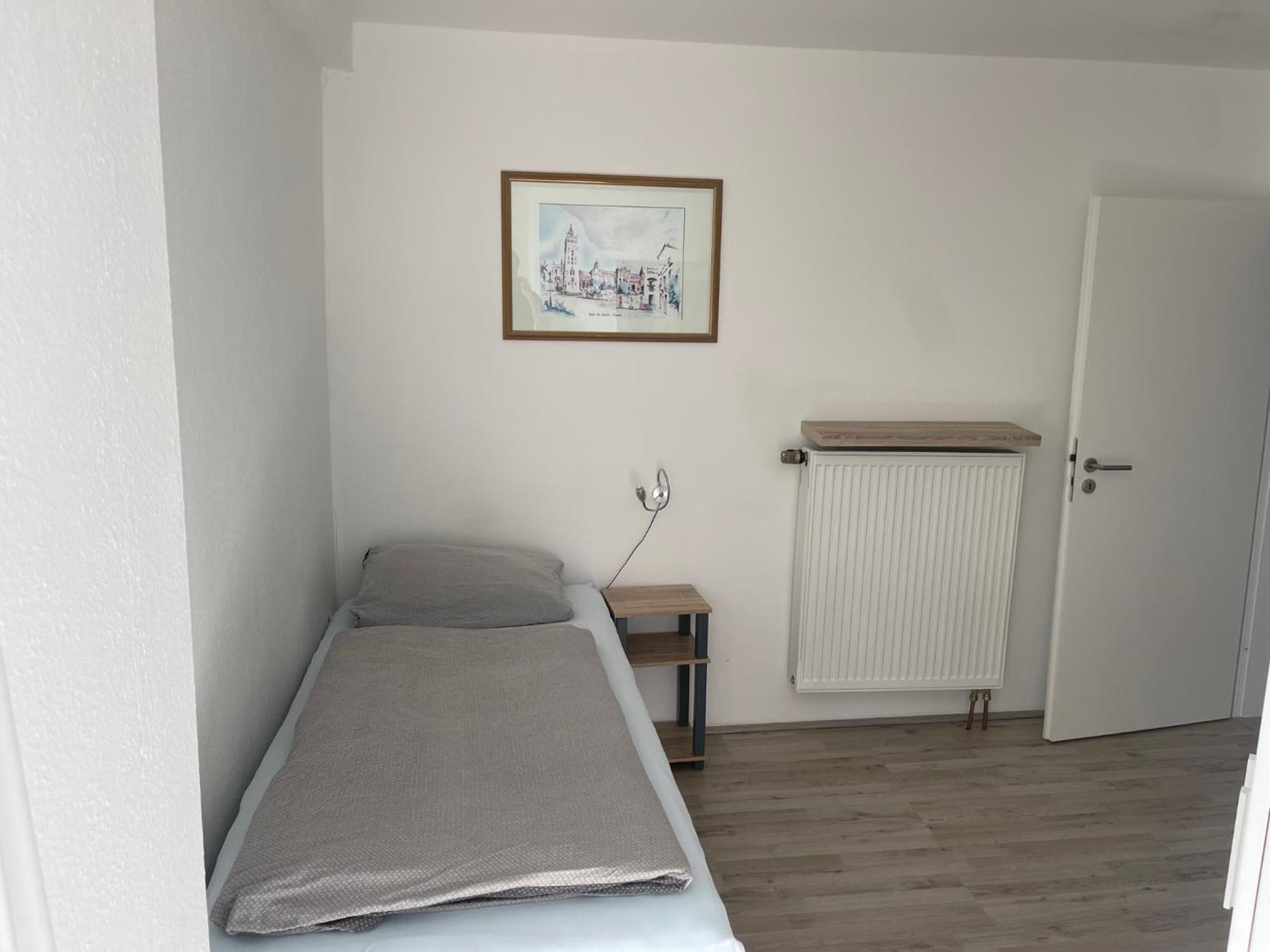 Bed4You Gaestehaus 1 Bergshausen Buitenkant foto